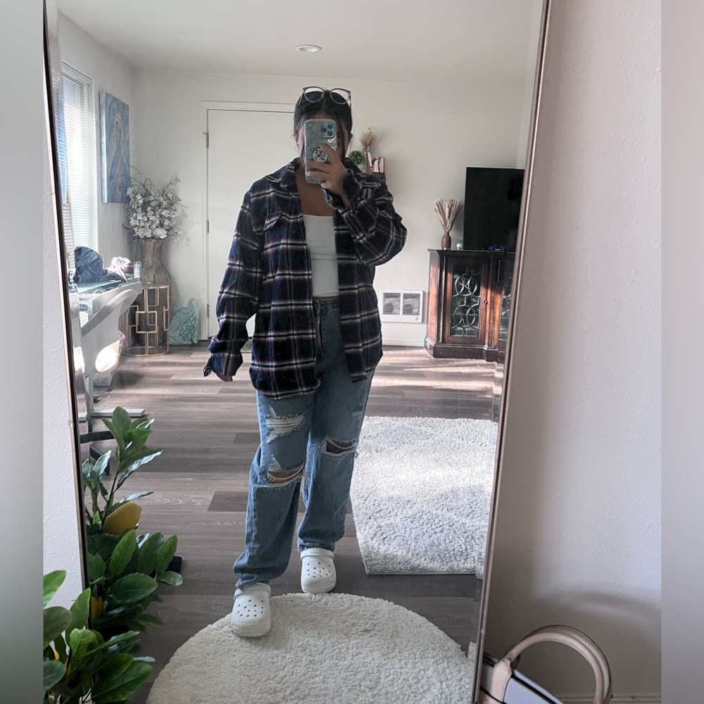 Flannel - Picture 5 of 5